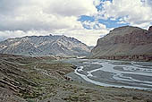 The road from Leh to Manali 